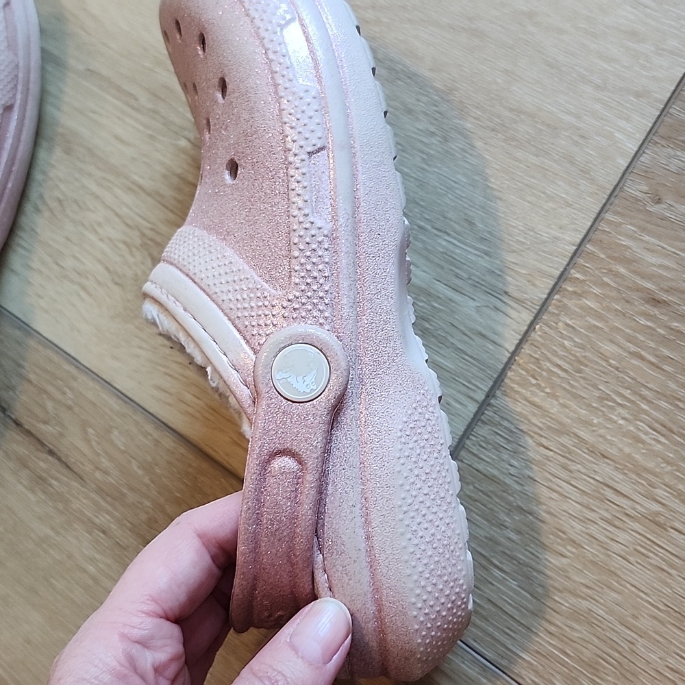 Pink Fur Lined Crocs, J3 - Picture 6 of 9